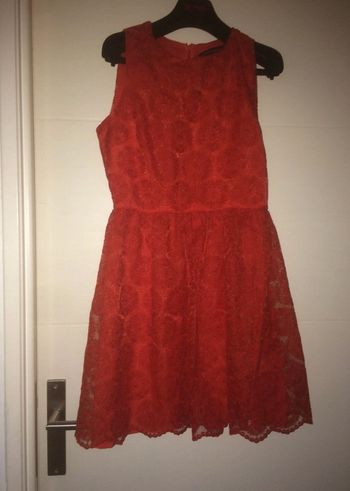 Robe dentelle Zara dentelle rouge dentelle neuve