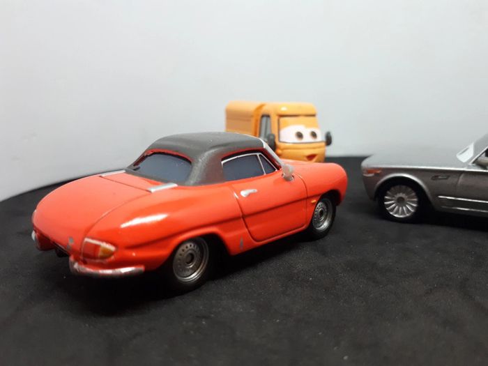 Lot véhicules Disney cars métallique - photo numéro 3