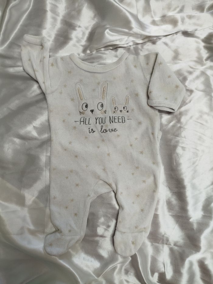 Lot pyjamas 1 mois - photo numéro 6