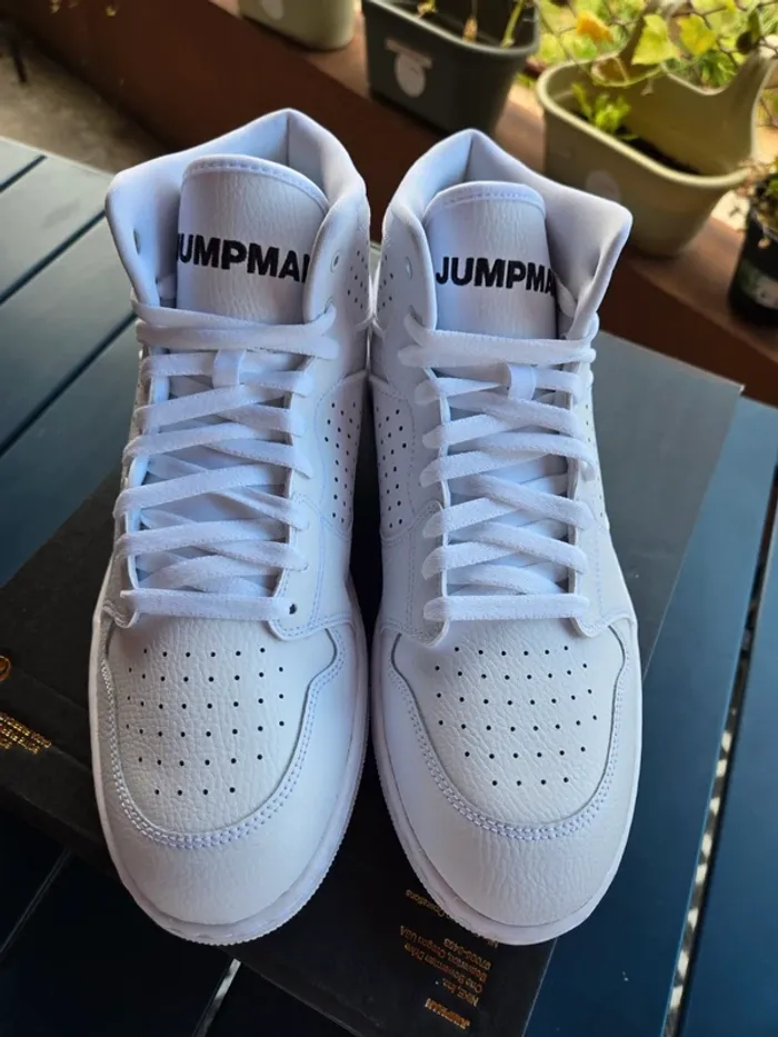 Jordan access taille 46 neuves blanche - photo numéro 4