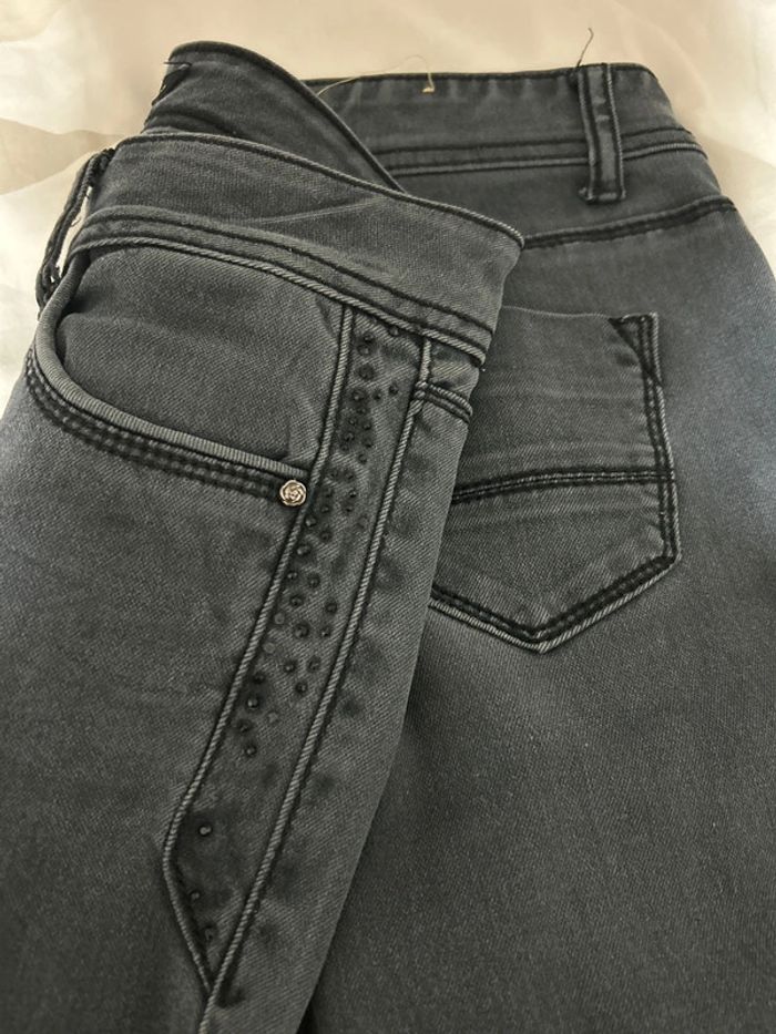 Jean vintage taille 38 - photo numéro 5