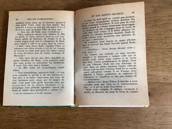 Livre « les six compagnons et les agents secrets » - photo numéro 6