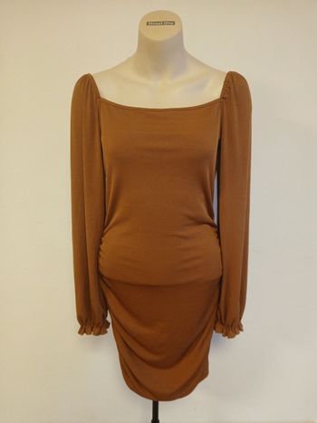 Robe manches longues couleur caramel