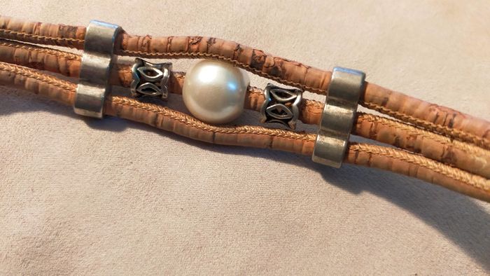 Bracelet naturel perle et liège – Collection Terres d’Ailleurs