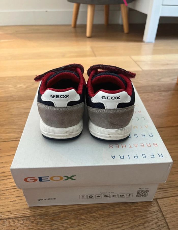 Basket Geox Taille 21 - photo numéro 4