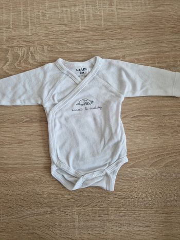 👶 Adorable body croisé Kiabi 👶