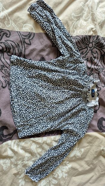 Blouse bleue à fleurs blanches Okaidi 4ans