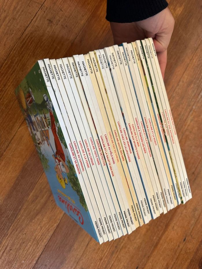 Lot très complet de 23 ouvrages Caroline Hachette Jeunesse bd album vintage - photo numéro 8