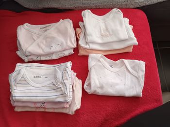 Lot de 9 bodies manches courte