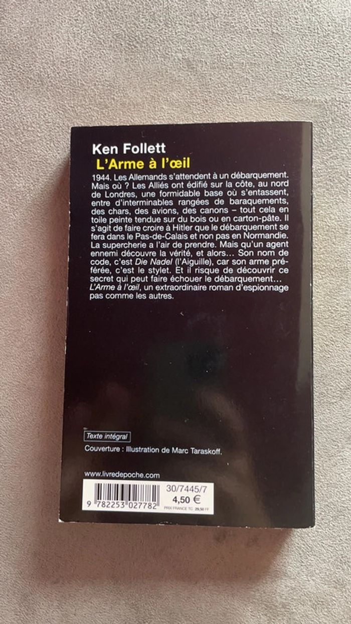 Livre Ken Follett L’Arme à l’œil - photo numéro 2