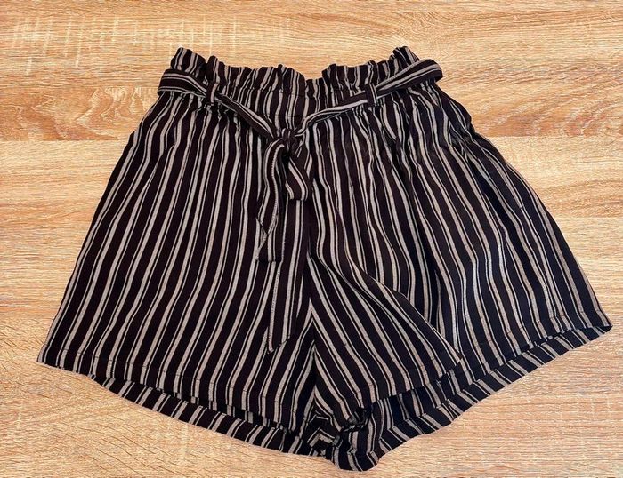 Short taille haute Hollister Taille XS - photo numéro 2