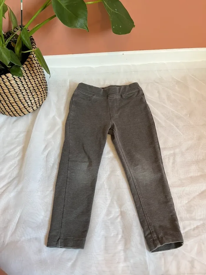 Lot 2 pantalons taille 3/4 ans - photo numéro 3