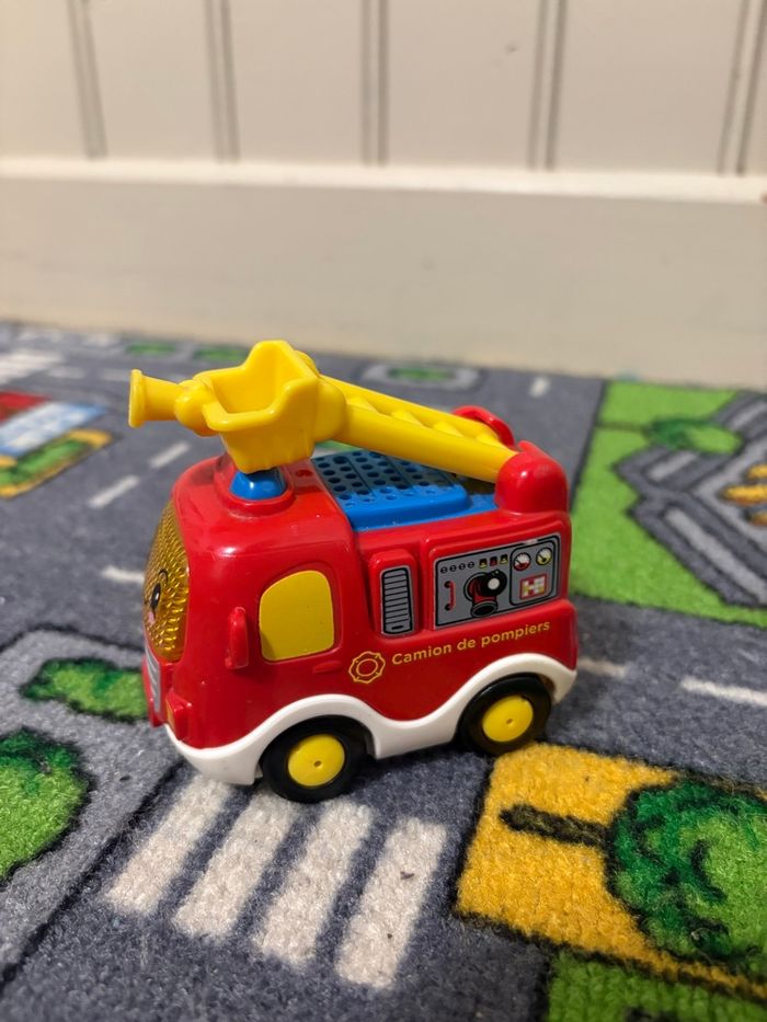 Tut tut bolide Mahé camion de pompiers - VTech - photo numéro 3