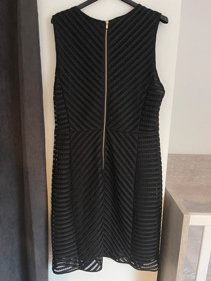 Petite robe noire - photo numéro 2