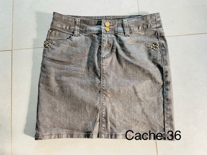 Lot jupes en jean mi saison - photo numéro 3