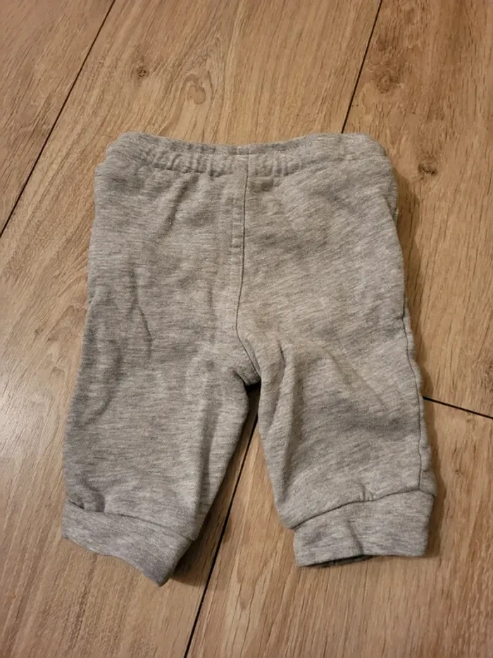 Pantalon 3 mois - photo numéro 3