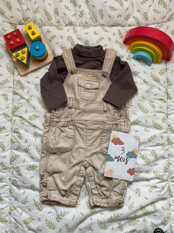 ensemble salopette en velours beige obaibi et sous pull col roulé marron kimbaloo 3 mois