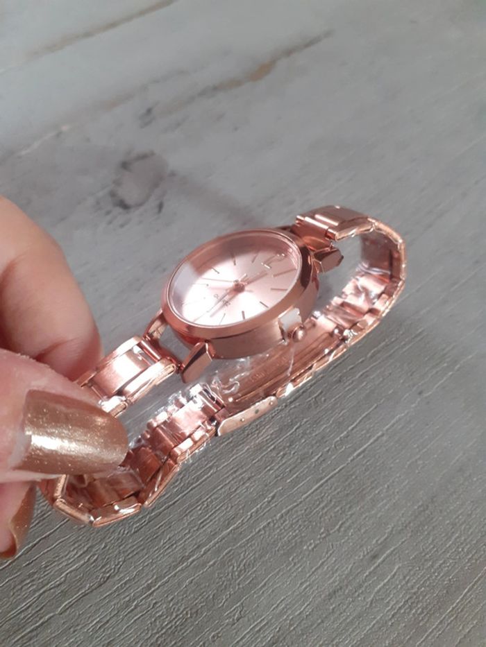 Montre femme rose gold - photo numéro 2