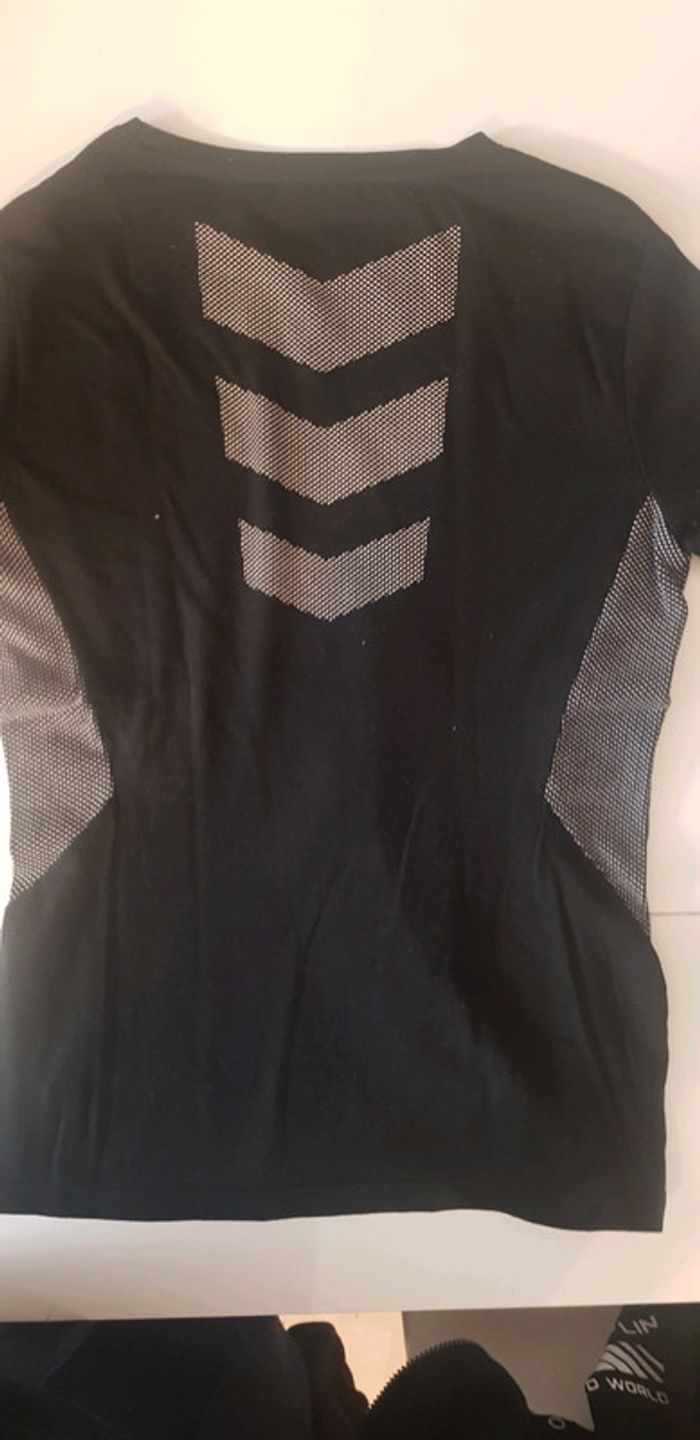 Tee-shirt - photo numéro 2