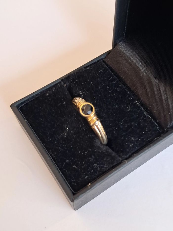 Bague vintage ornée d une pierre bleu foncé - photo numéro 2