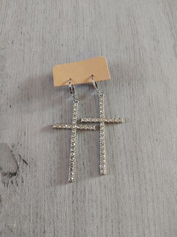 Boucles d'oreilles neuves