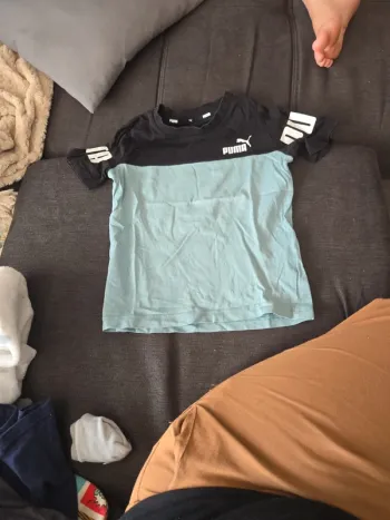 T-shirt puma taille 3-4 ans