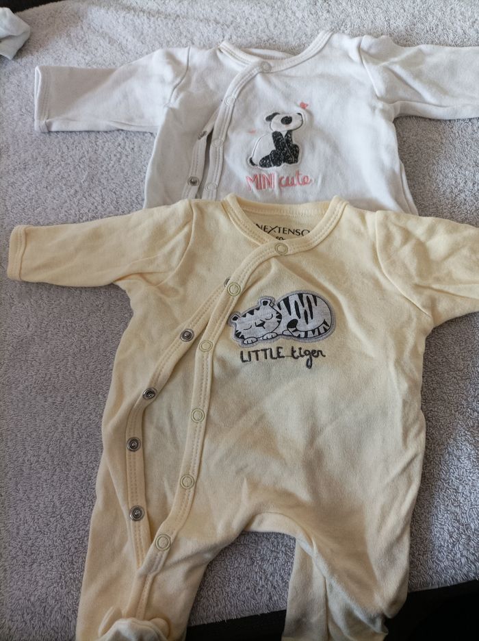 Lot vêtement naissance fille - photo numéro 5