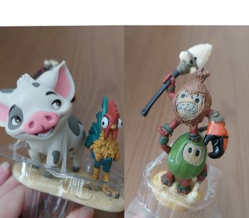 2 Figurines Pua Hei Hei et guerriers Kakamora Moana Disney Store
