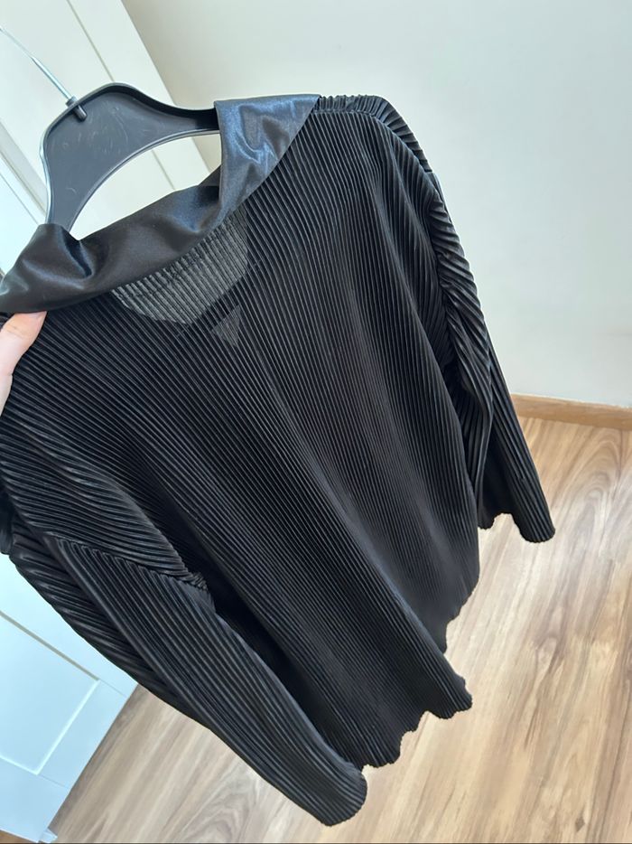 Ensemble noir plissé Chemise et Pantalon Boutique Indépendante Tailles S-M - photo numéro 9