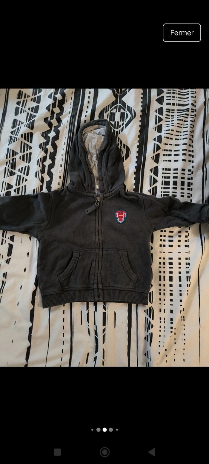 Lot de 34 vêtements garçon taille 12 mois - photo numéro 4