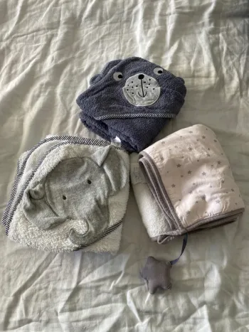 Lot de 3 capes de bain bébé /jeune enfant