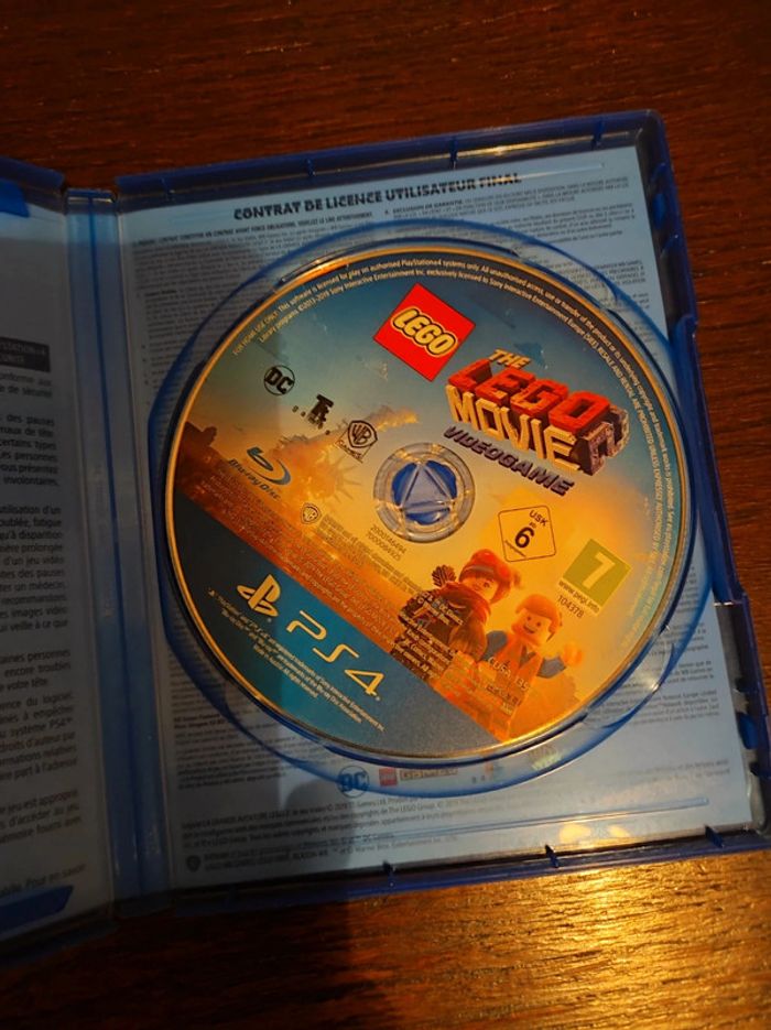 Jeu PS4 "La Grande Aventure Légo" - photo numéro 3