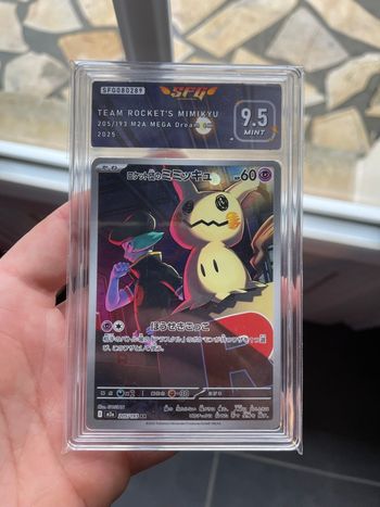 Pokémon carte gradée Mimiqui Rocket SFG 9.5