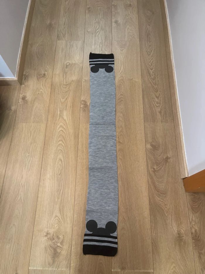 Écharpe Mickey