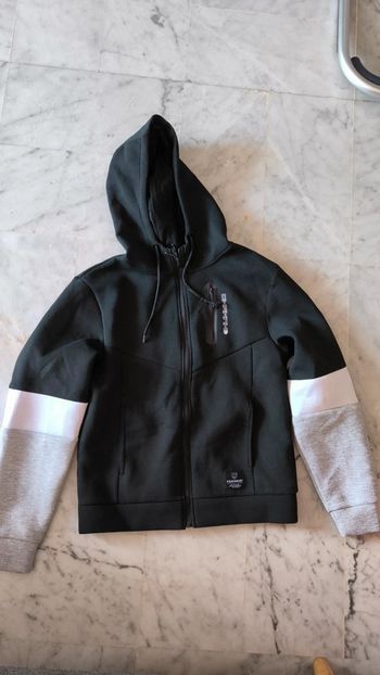 Veste à capuche