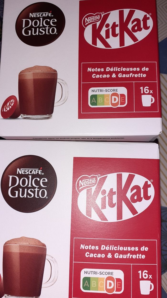 2 boîtes de kit kat - photo numéro 2