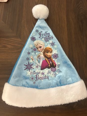 Bonnet reine des neige taille enfant très bon état