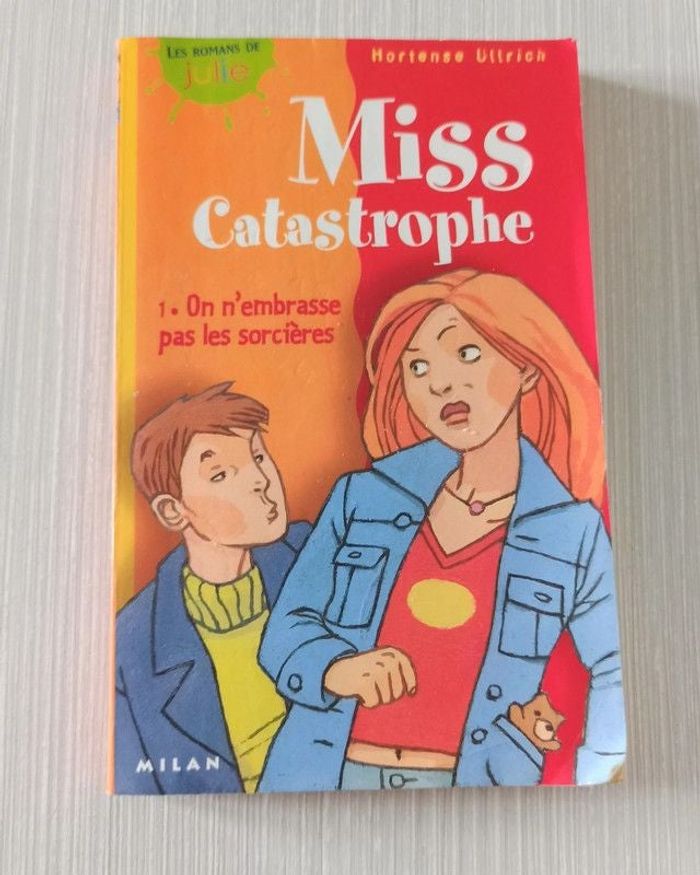 🌼 Livre Miss catastrophe "On n'embrasse pas les sorcières journal intime 🌼