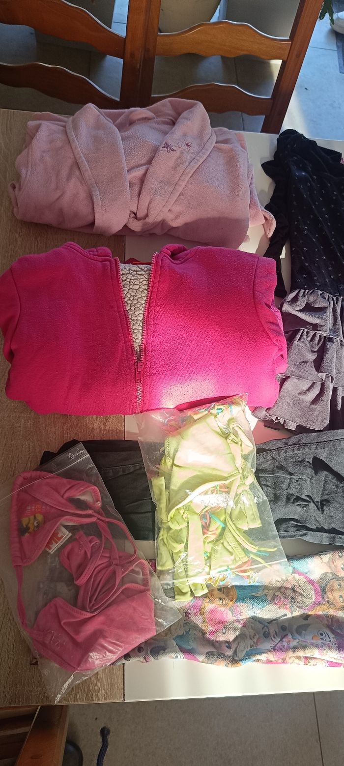 Lot vêtements 8 ans fille - photo numéro 3
