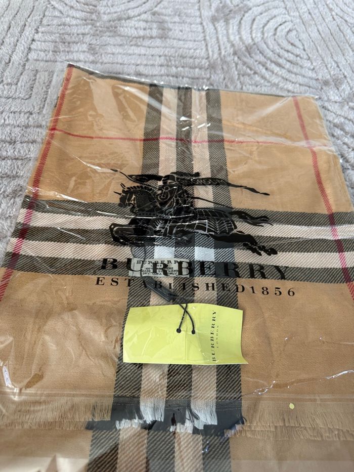 Echarpe femme burberry cachemire