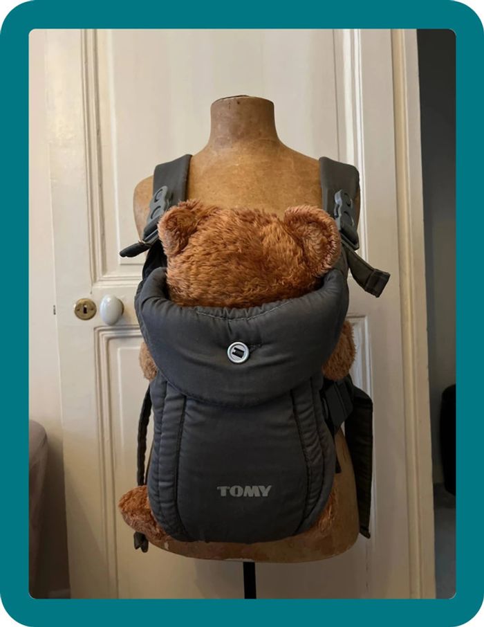 Porte bébé Tomy naissance à 12 mois