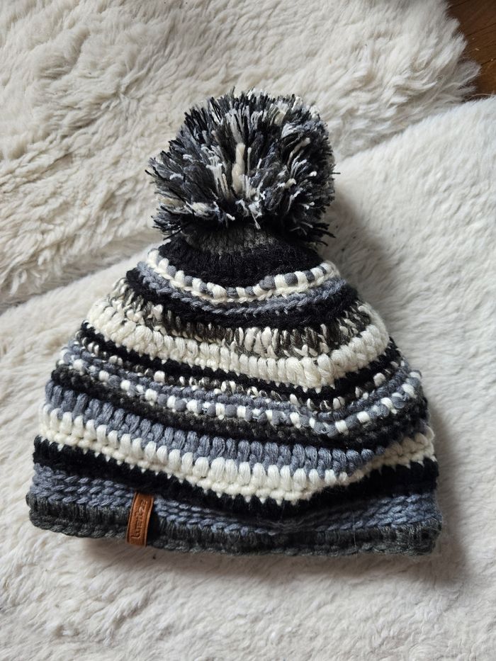 Bonnet - photo numéro 2