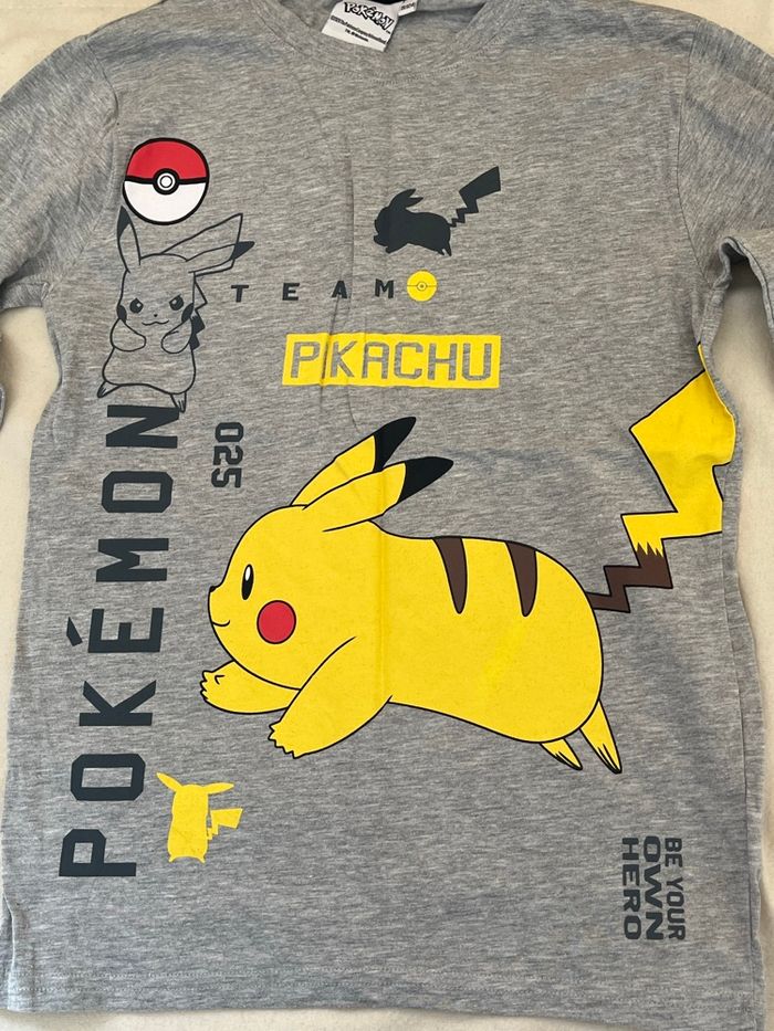 Pull fin pikachu Pokemon 12 ans - photo numéro 6