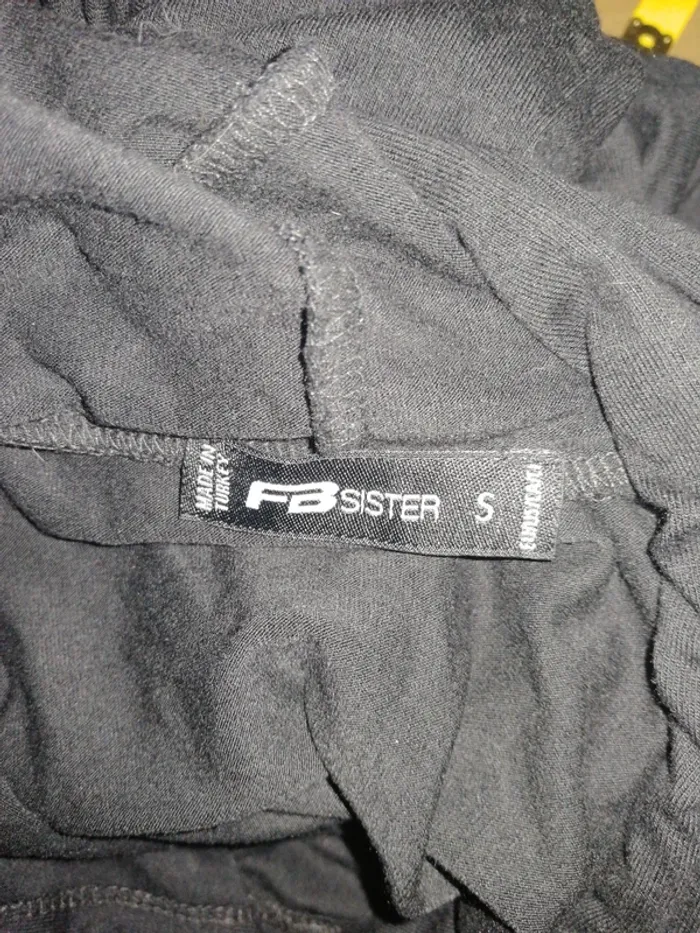 Robe à manches courtes à capuche fb sister Taille S - photo numéro 4