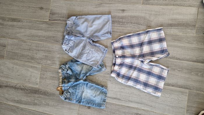Lot de 3 shorts enfants, taille 5 ans - photo numéro 1