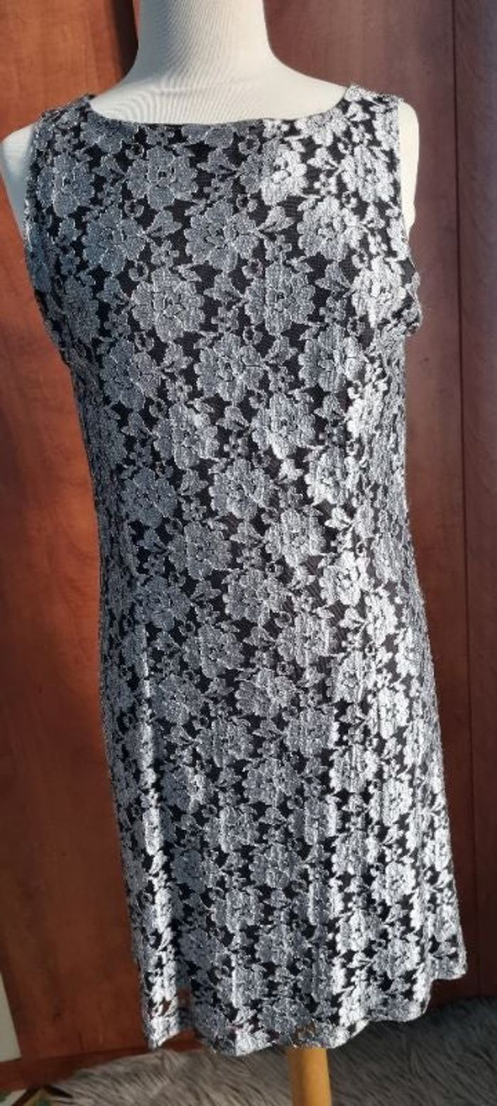 Robe toute occasions légère taille 44