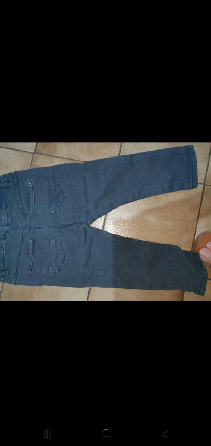 Jean plus tee-shirt
