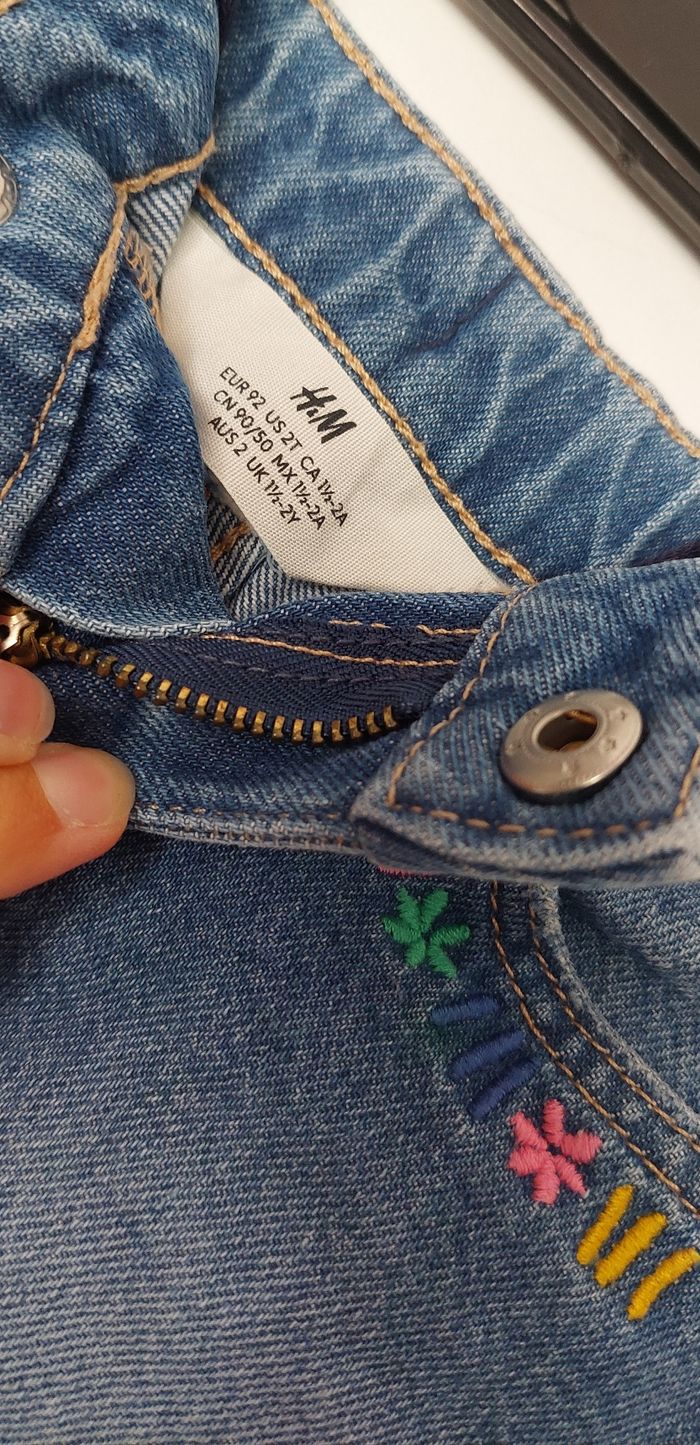 Short en jean motif fleuri H&M - photo numéro 3