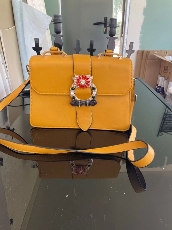 Joli sac à main, couleur moutarde - photo numéro 3