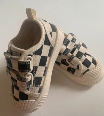 Baskets scratchs 21